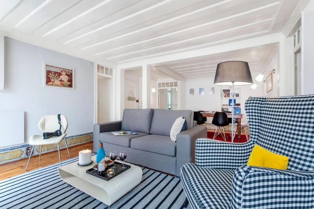 Charming 2 Bedroom Apartment Avenida Da Liberdade リスボン エクステリア 写真