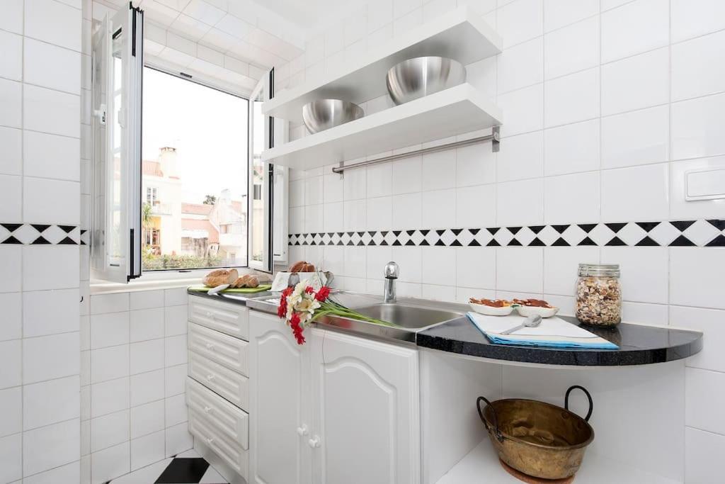 Charming 2 Bedroom Apartment Avenida Da Liberdade リスボン エクステリア 写真